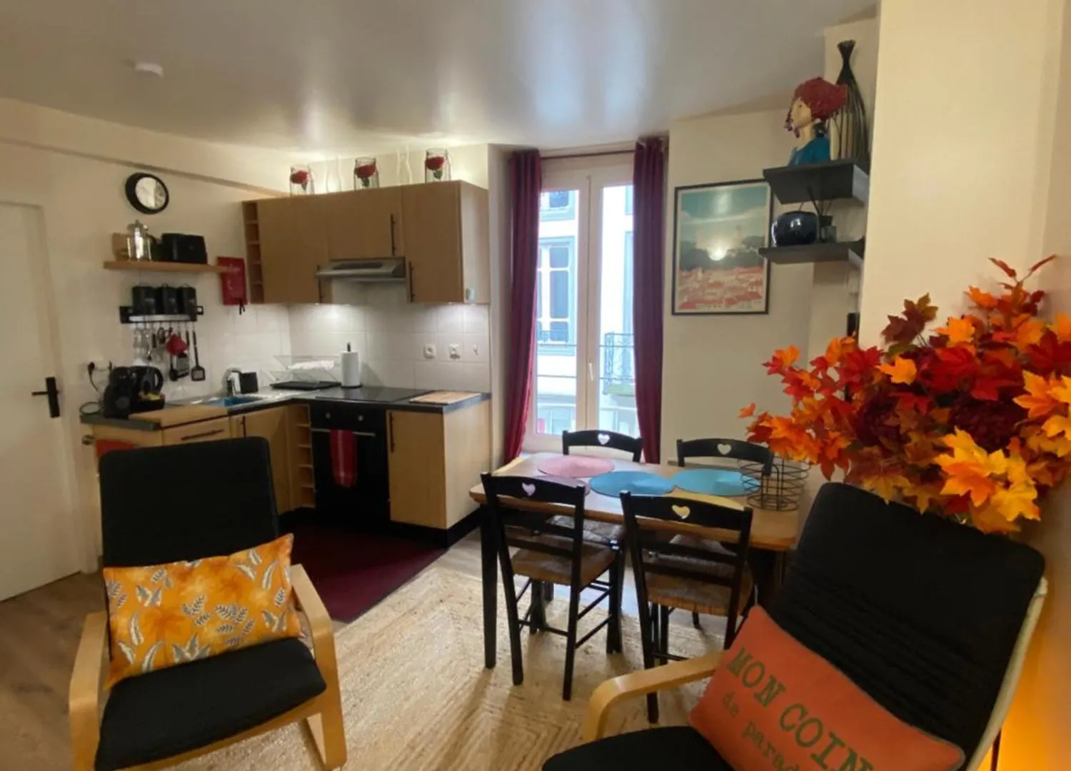 Number 1 Place Pyrene, 2 Bedroom Duplex, Luxury Apartment Foix 0*,  Francie